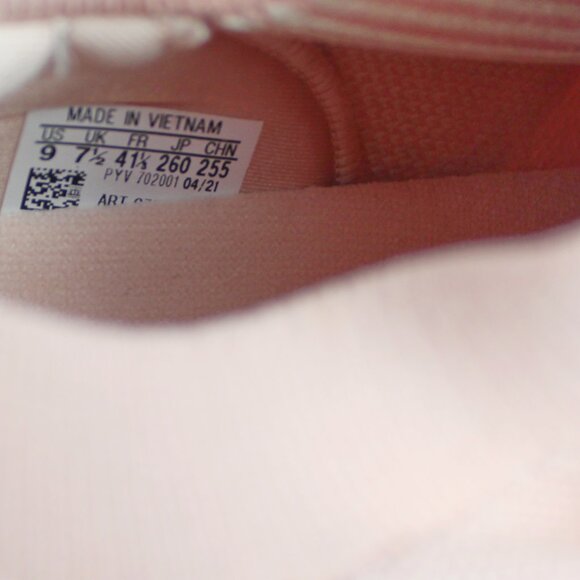 New Adidas UltraBoost DNA Comfortable Lightweight Running Sneakers - Picture 9 of 16